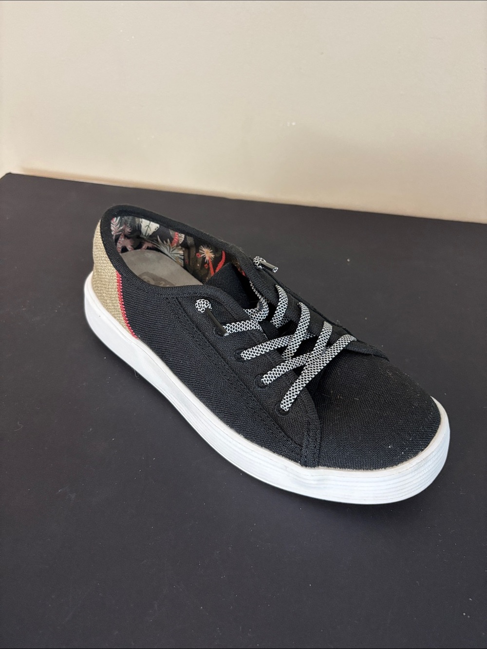 Hey Dude Cody Craft Black and Tan Canvas Slip-on Shoes Size 6
